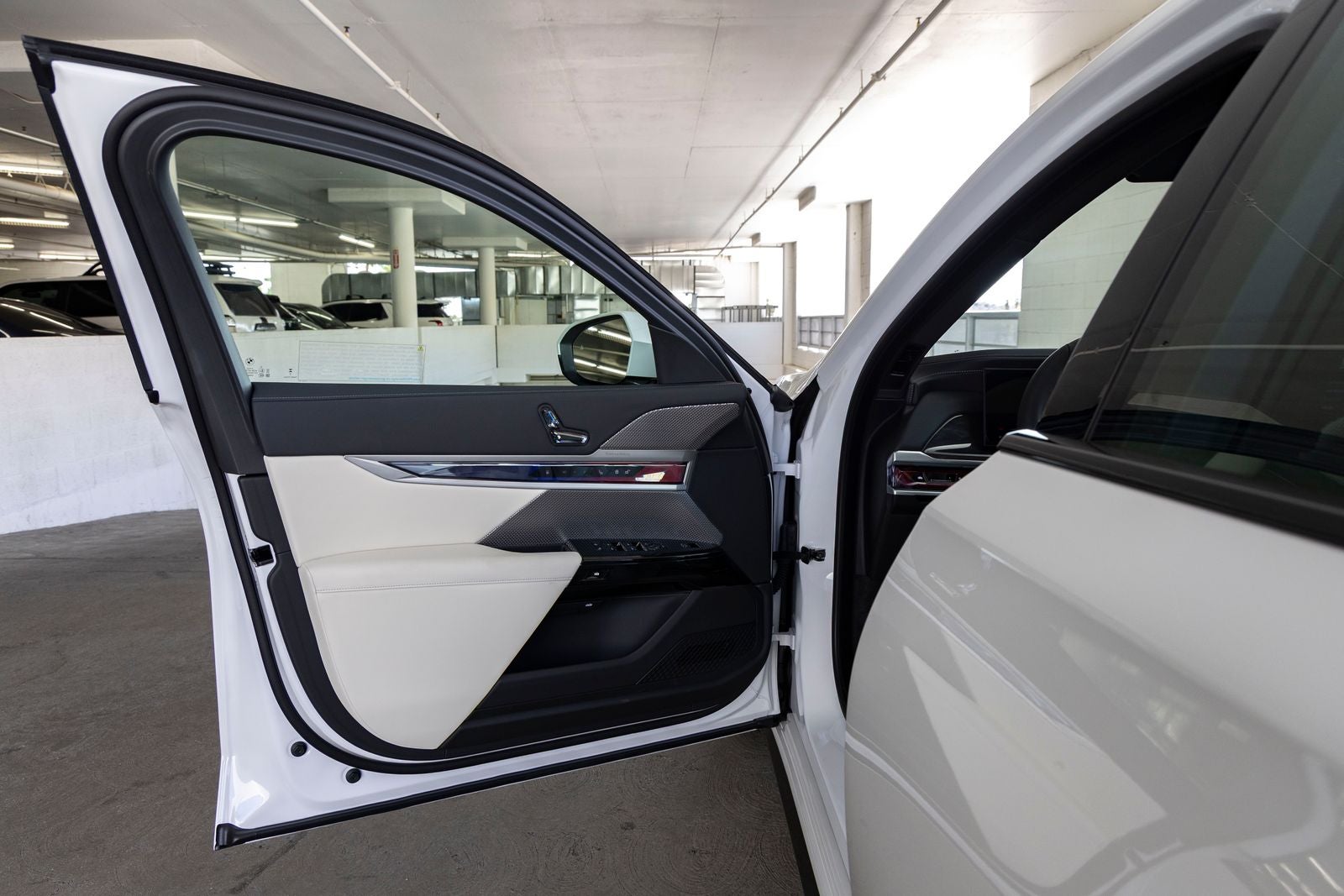 2026 BMW 750e xDrive 750e xDrive