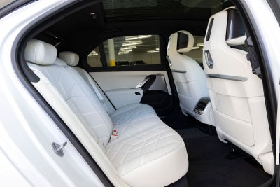 2026 BMW 750e xDrive 750e xDrive