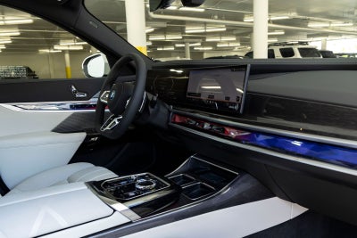 2026 BMW 750e xDrive 750e xDrive