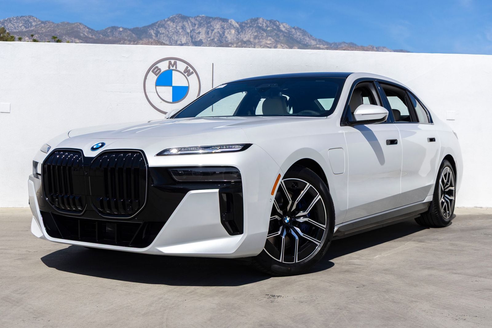 2026 BMW 750e xDrive 750e xDrive