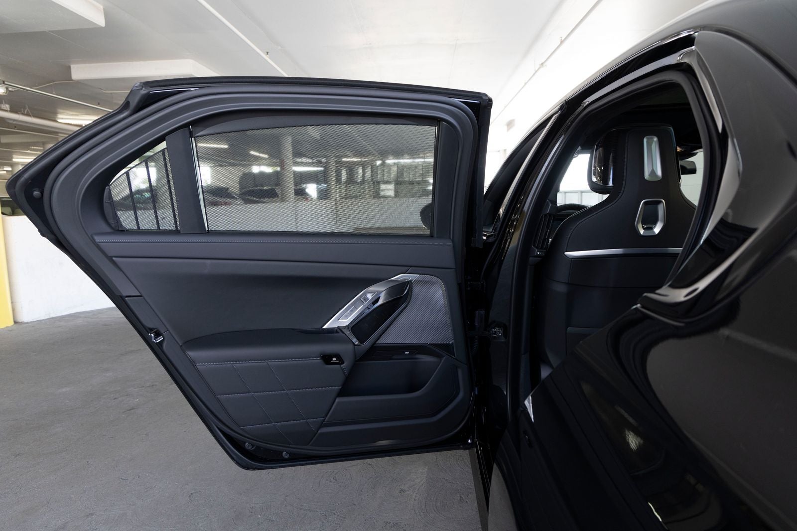 2026 BMW 750e xDrive 750e xDrive