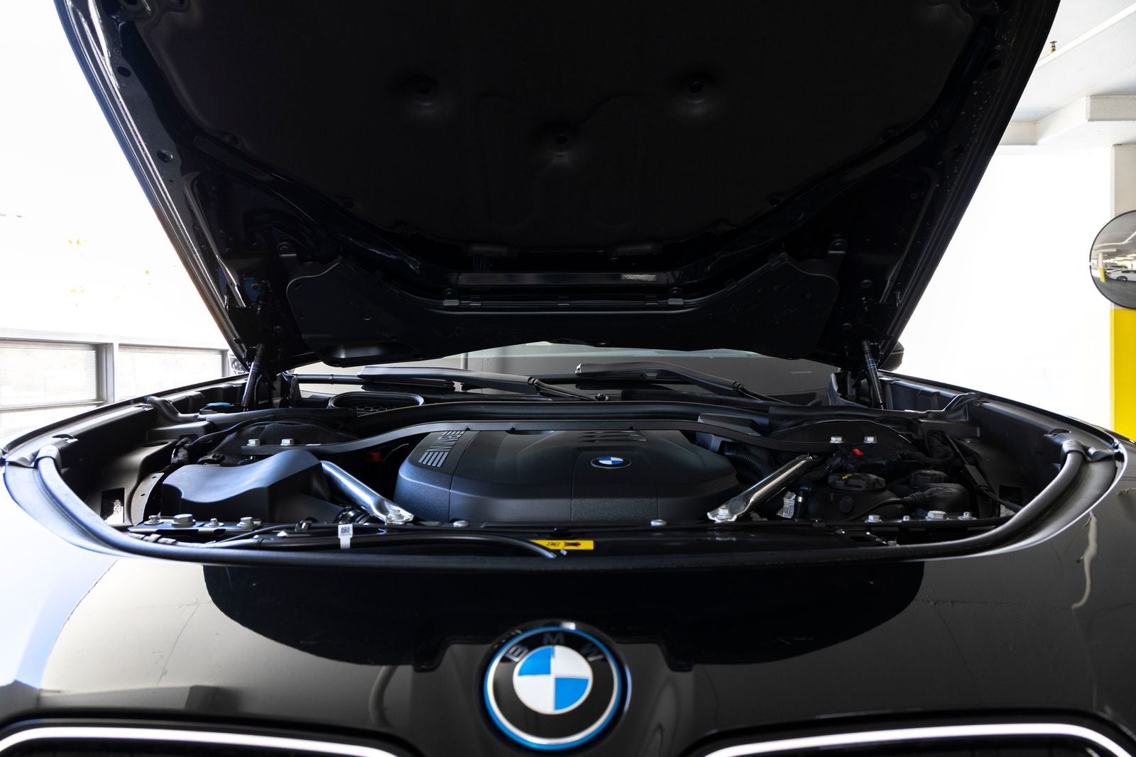2026 BMW 750e xDrive 750e xDrive