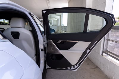 2027 BMW 530i 530i