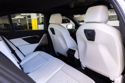 2027 BMW 530i 530i