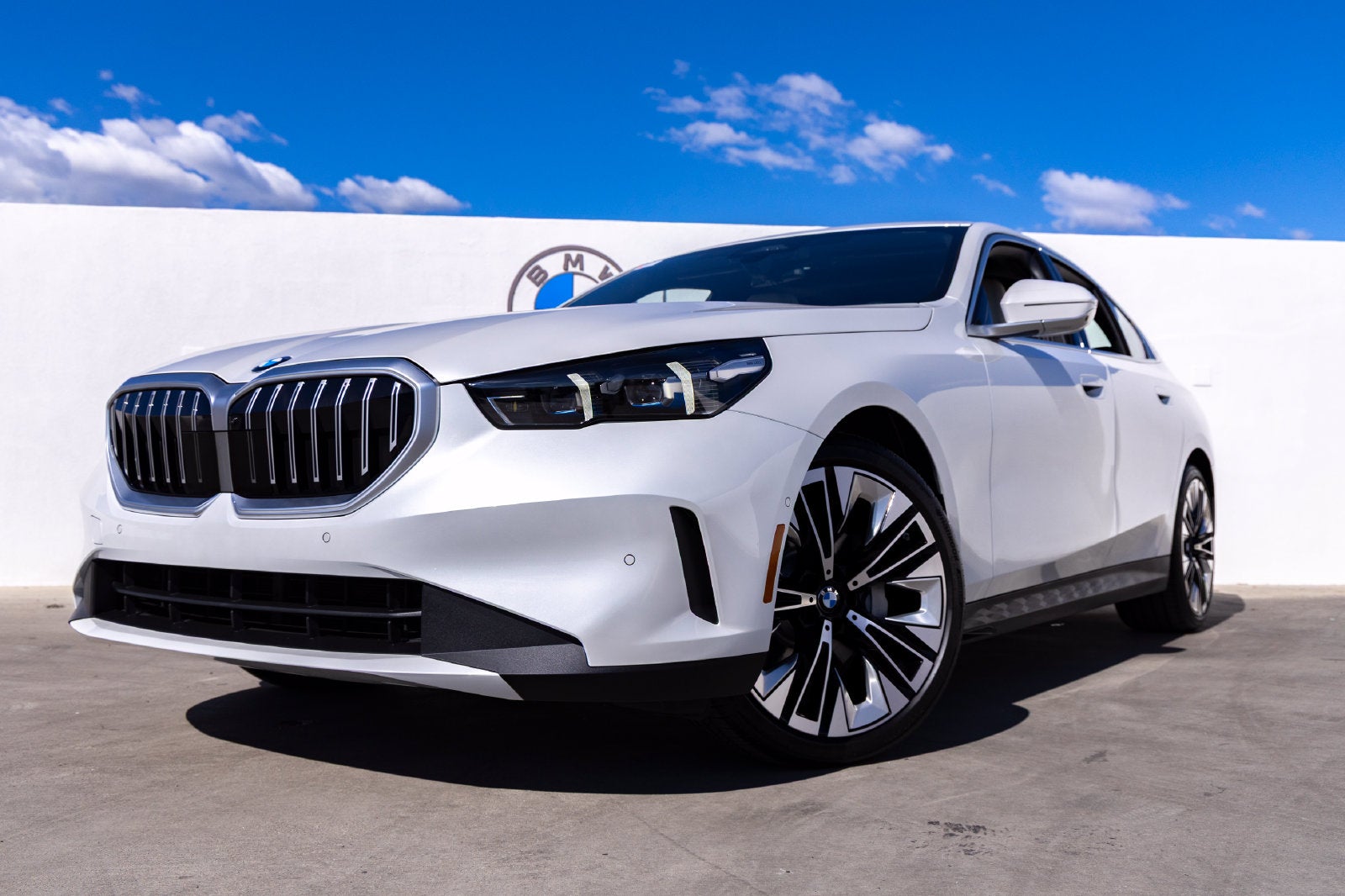 2027 BMW 530i 530i