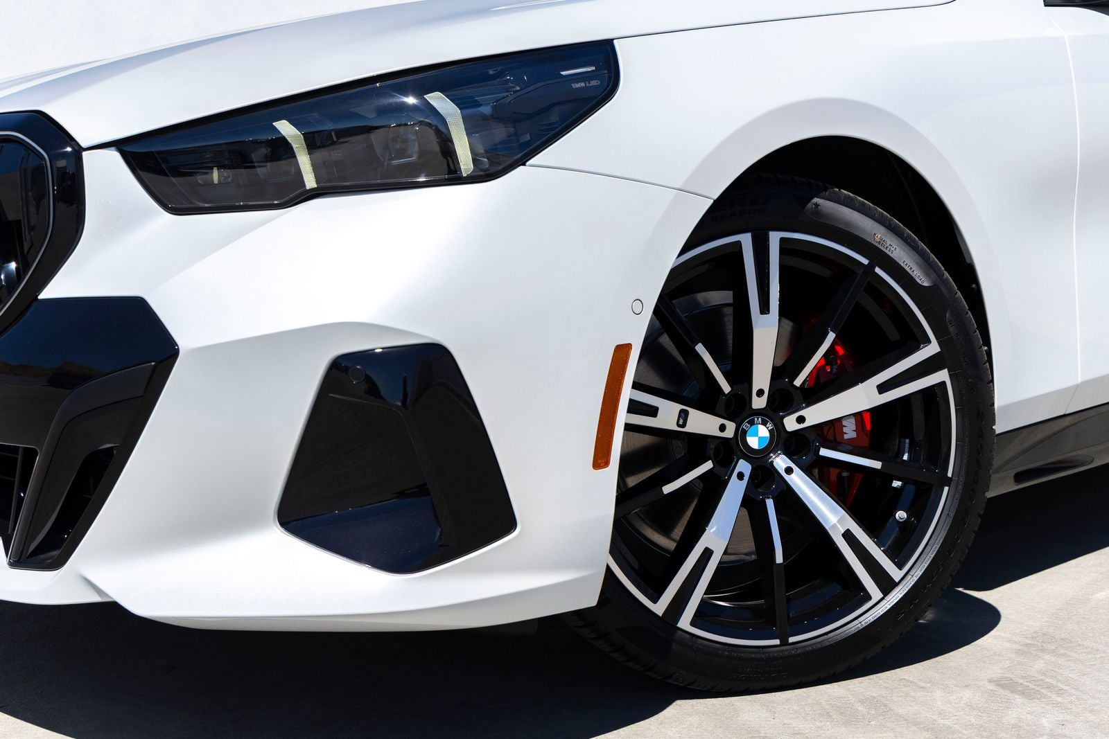 2027 BMW 5 Series 530i