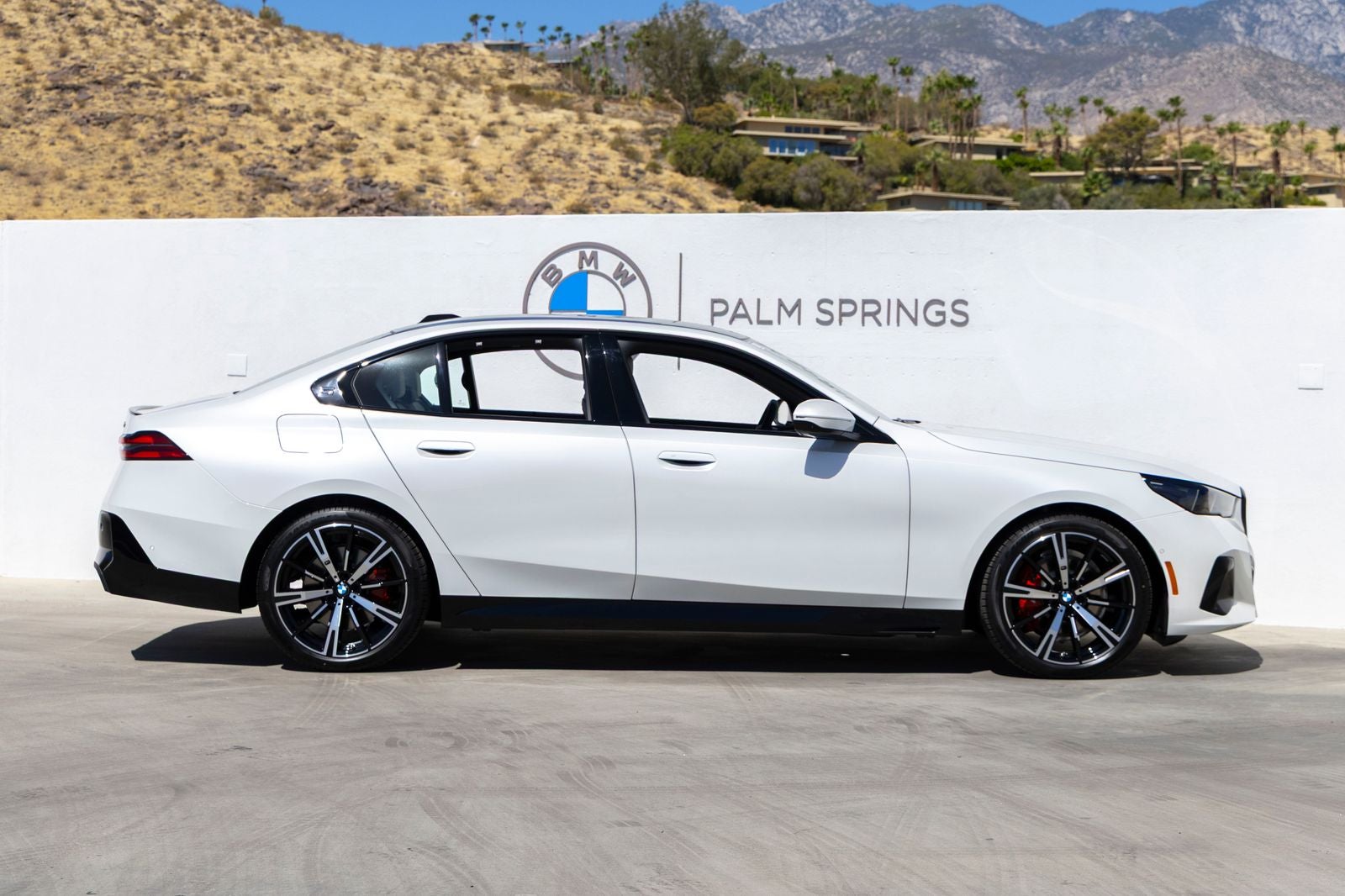 2027 BMW 5 Series 530i