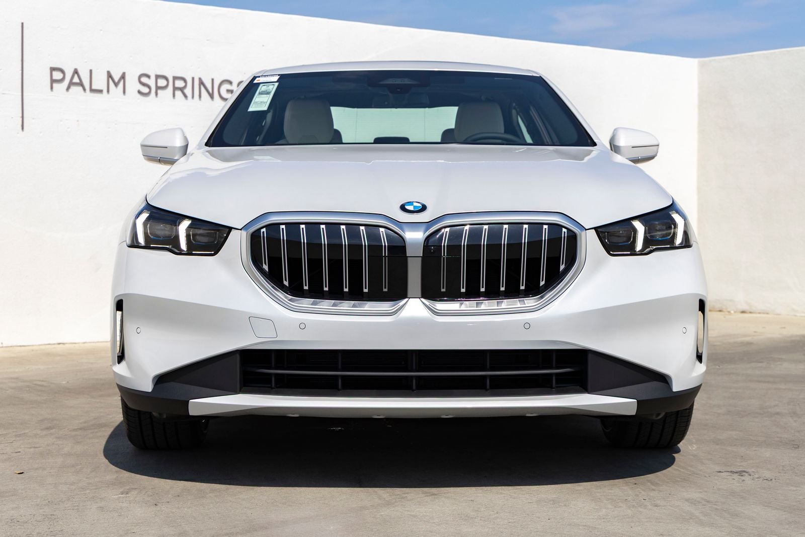 2027 BMW 530i 530i