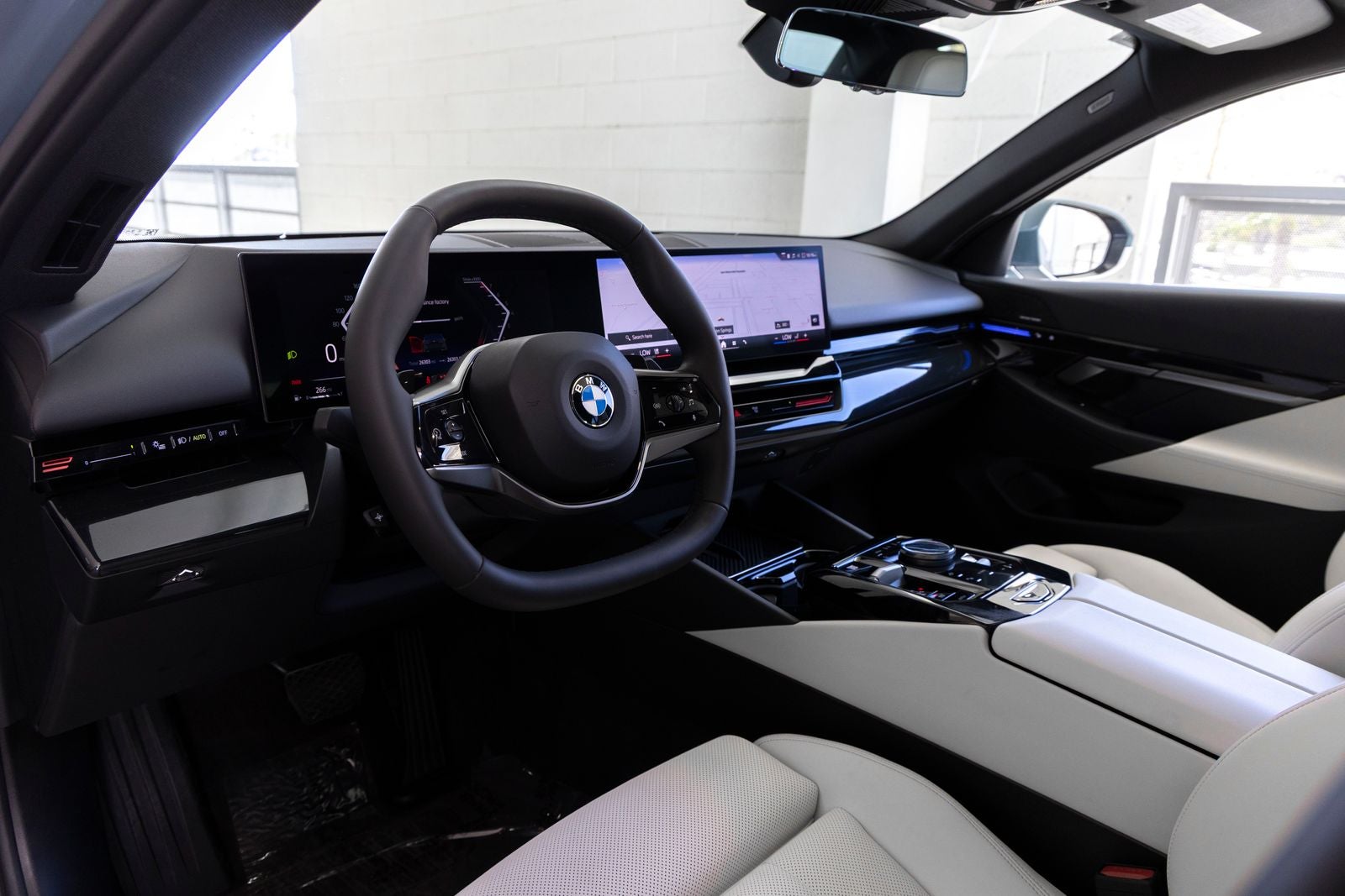 2024 BMW 530i 530i