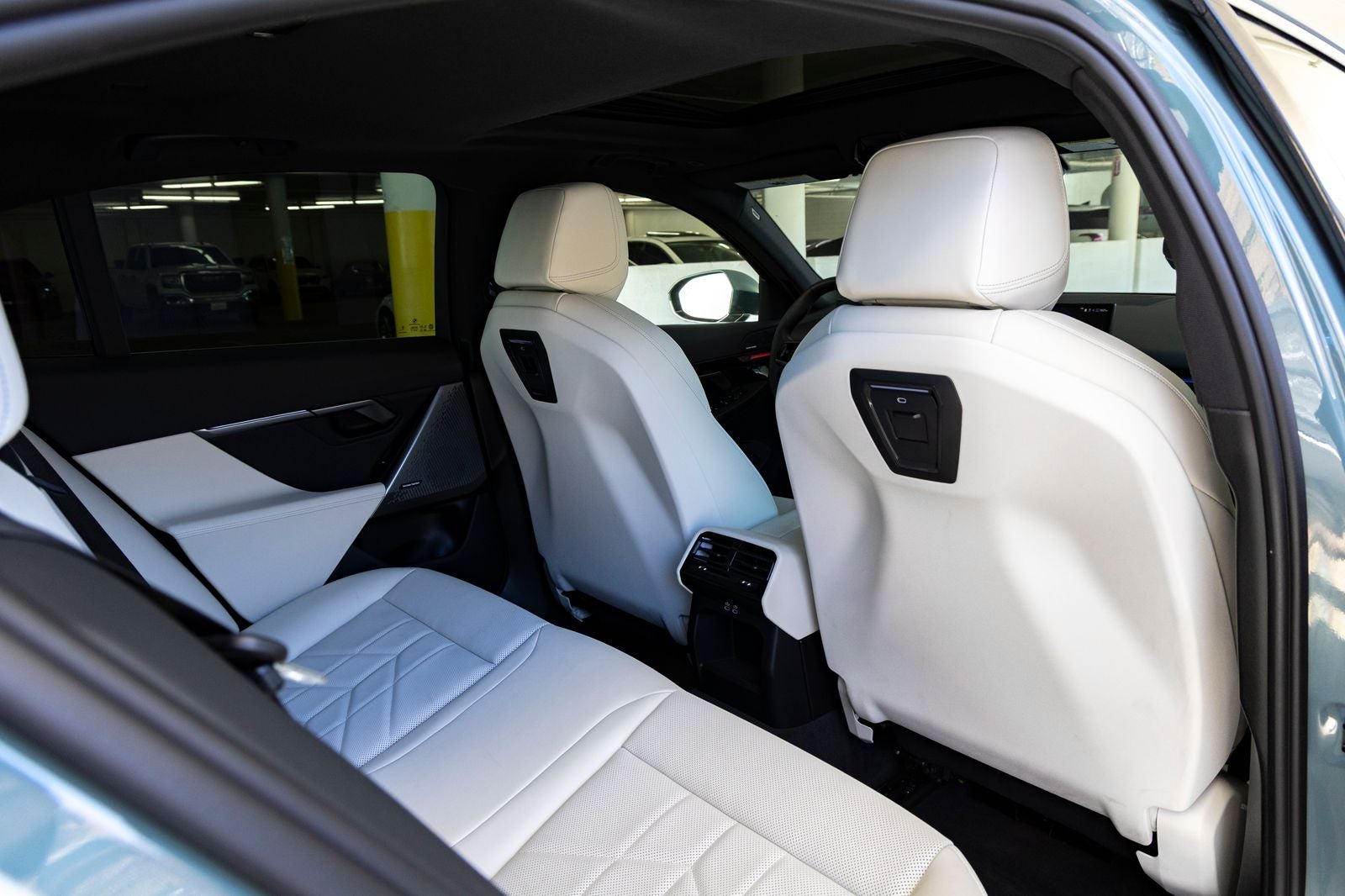 2024 BMW 530i 530i