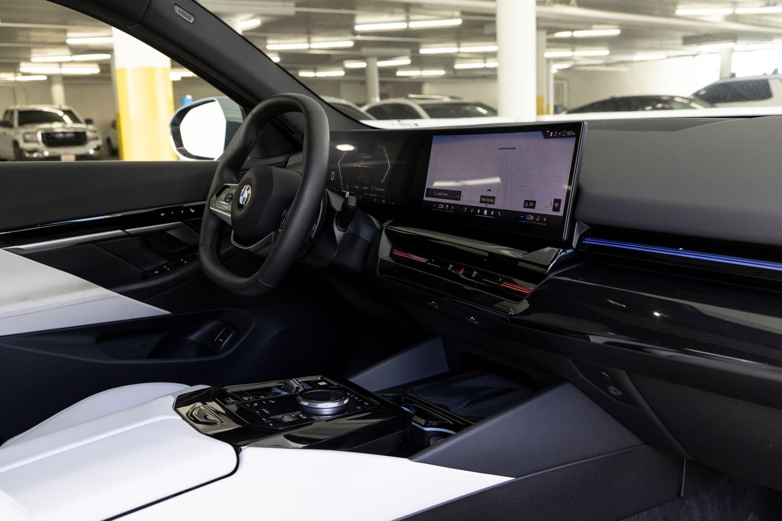 2024 BMW 530i 530i