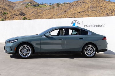 2024 BMW 530i 530i