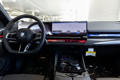 2027 BMW 530i 530i