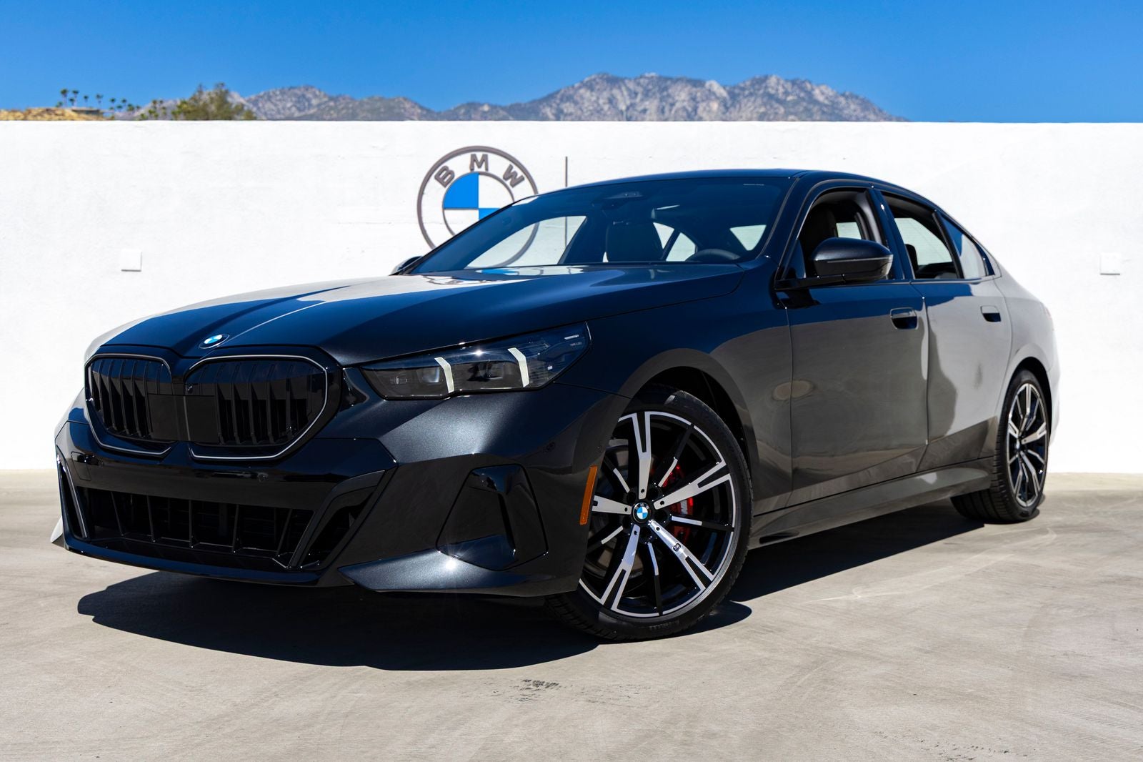 2027 BMW 530i 530i