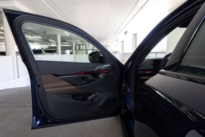 2027 BMW 530i 530i