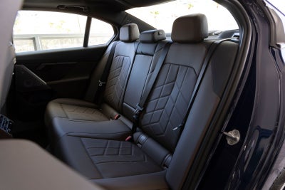 2027 BMW 530i 530i