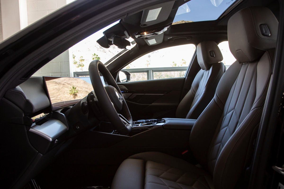 2026 BMW 530i 530i