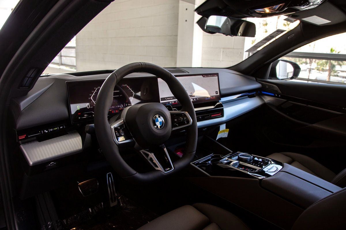 2026 BMW 530i 530i