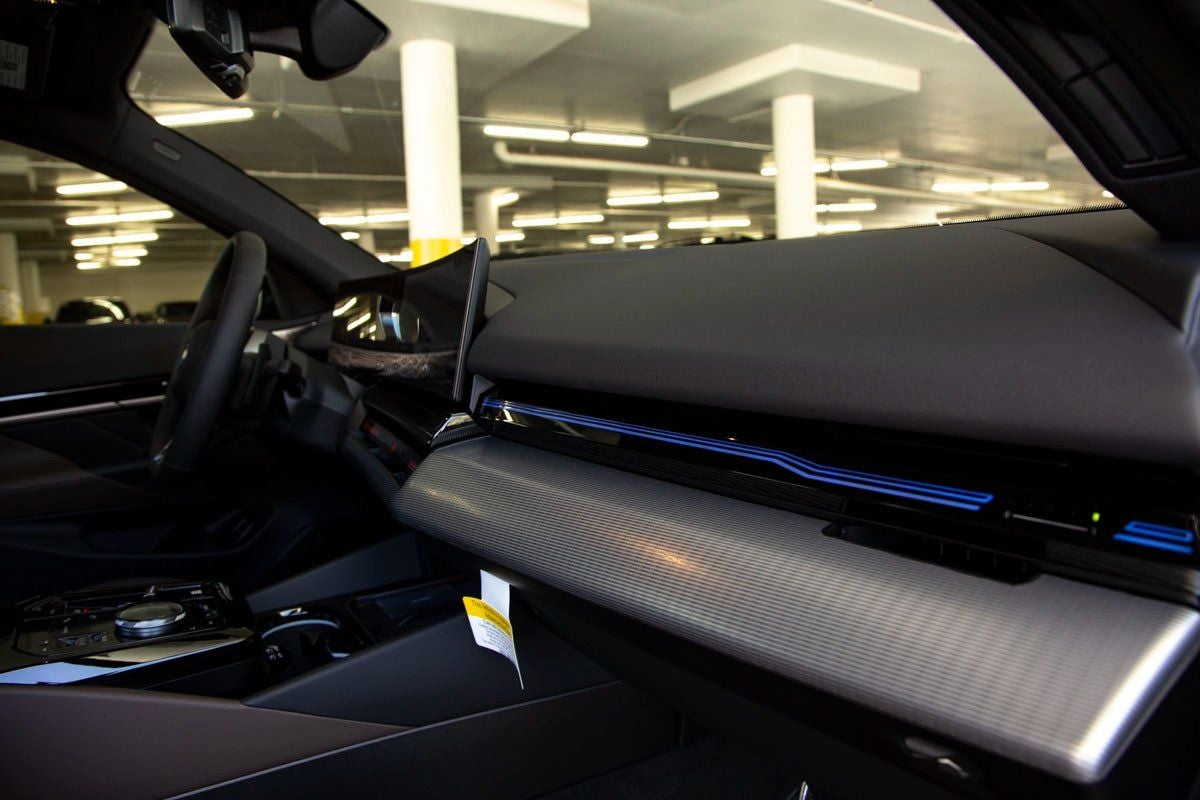 2026 BMW 530i 530i