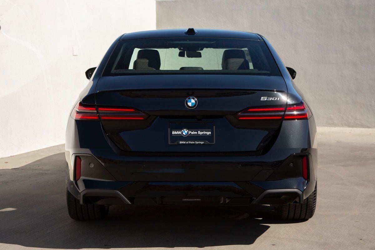 2026 BMW 530i 530i
