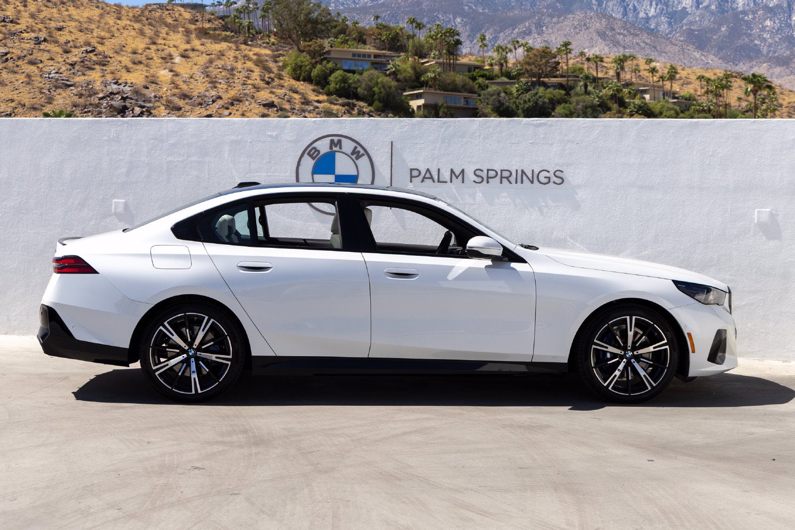2027 BMW 5 Series 530i