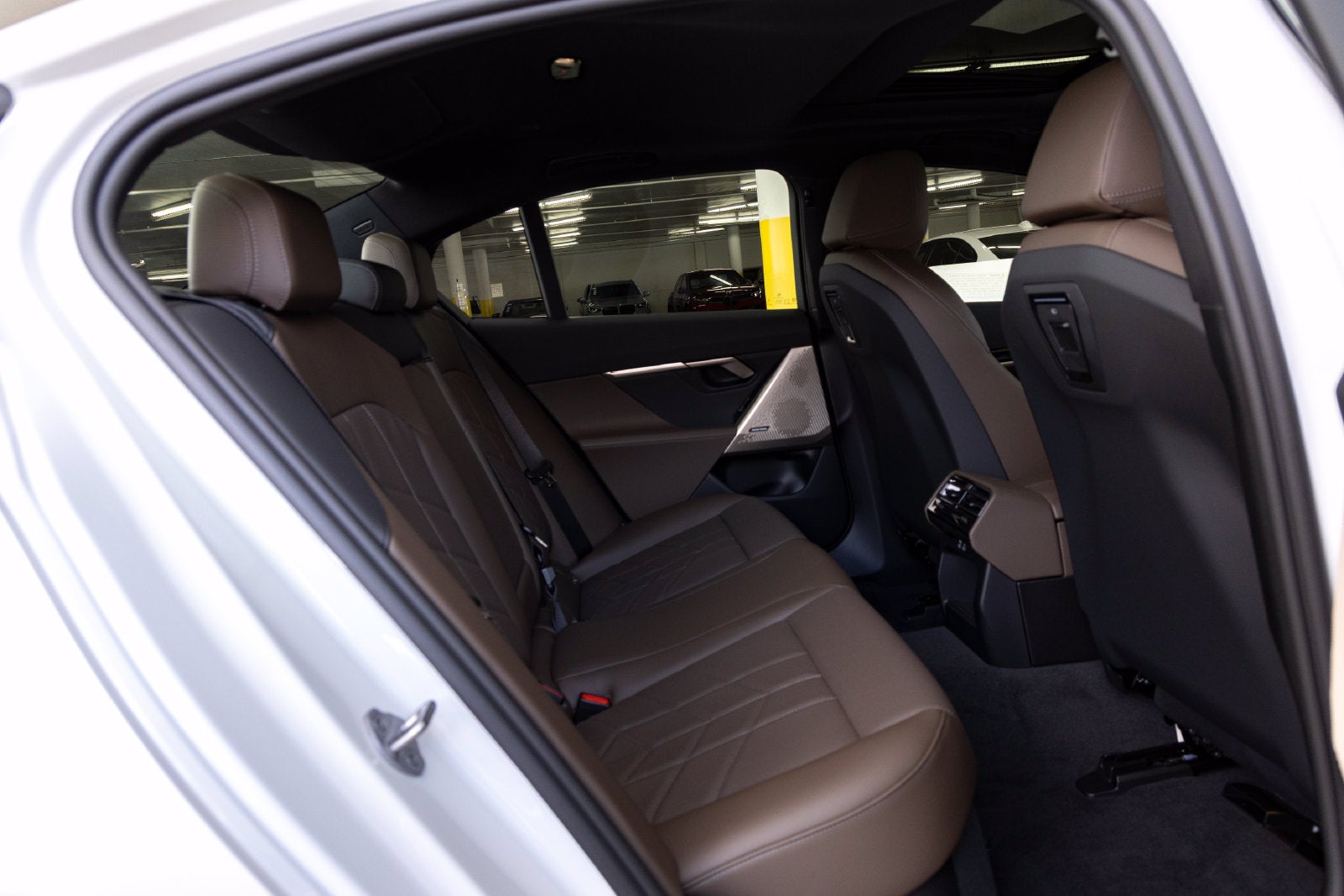 2027 BMW 530i 530i