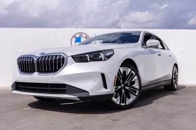 2027 BMW 530i 530i