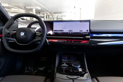 2026 BMW 530i 530i