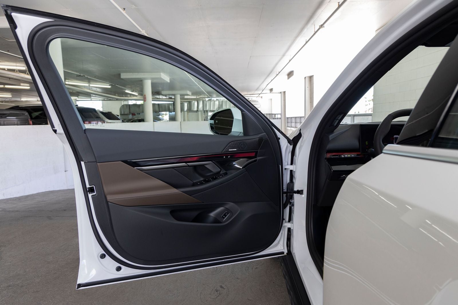 2026 BMW 530i 530i