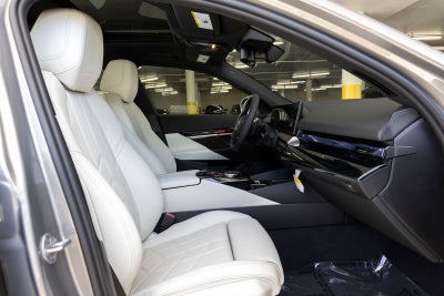 2027 BMW 530i 530i