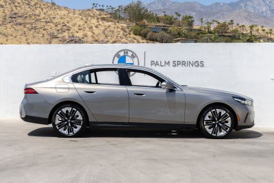 2027 BMW 530i 530i