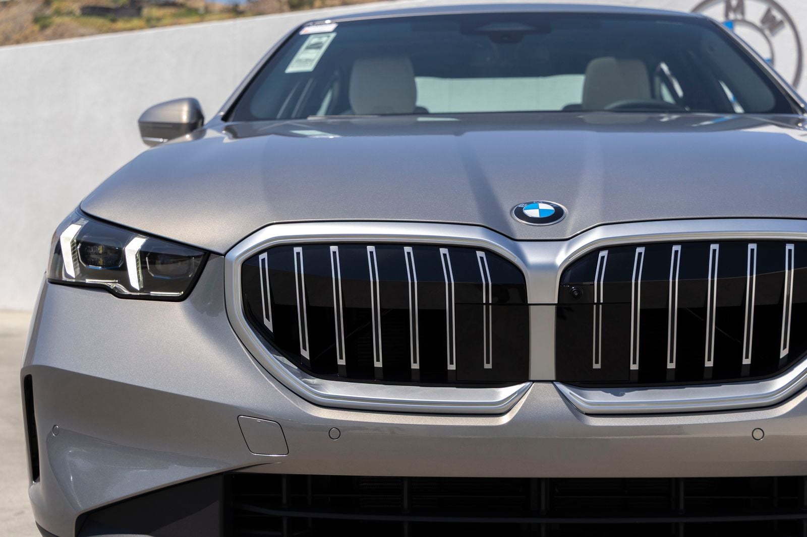 2027 BMW 530i 530i