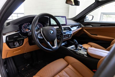 2023 BMW 530i 530i