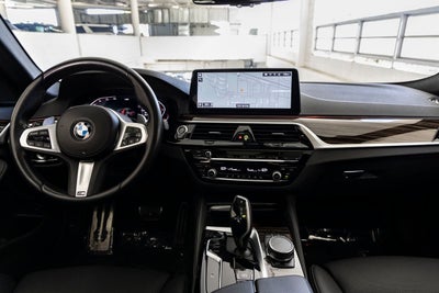 2023 BMW 530i 530i
