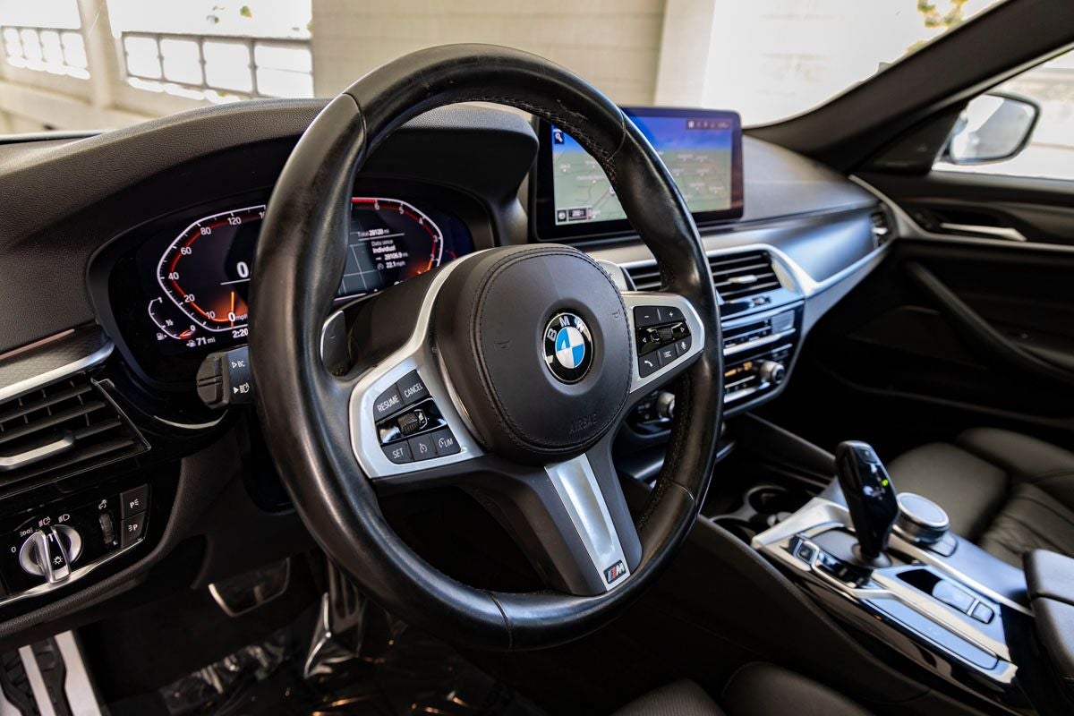 2023 BMW 530i 530i