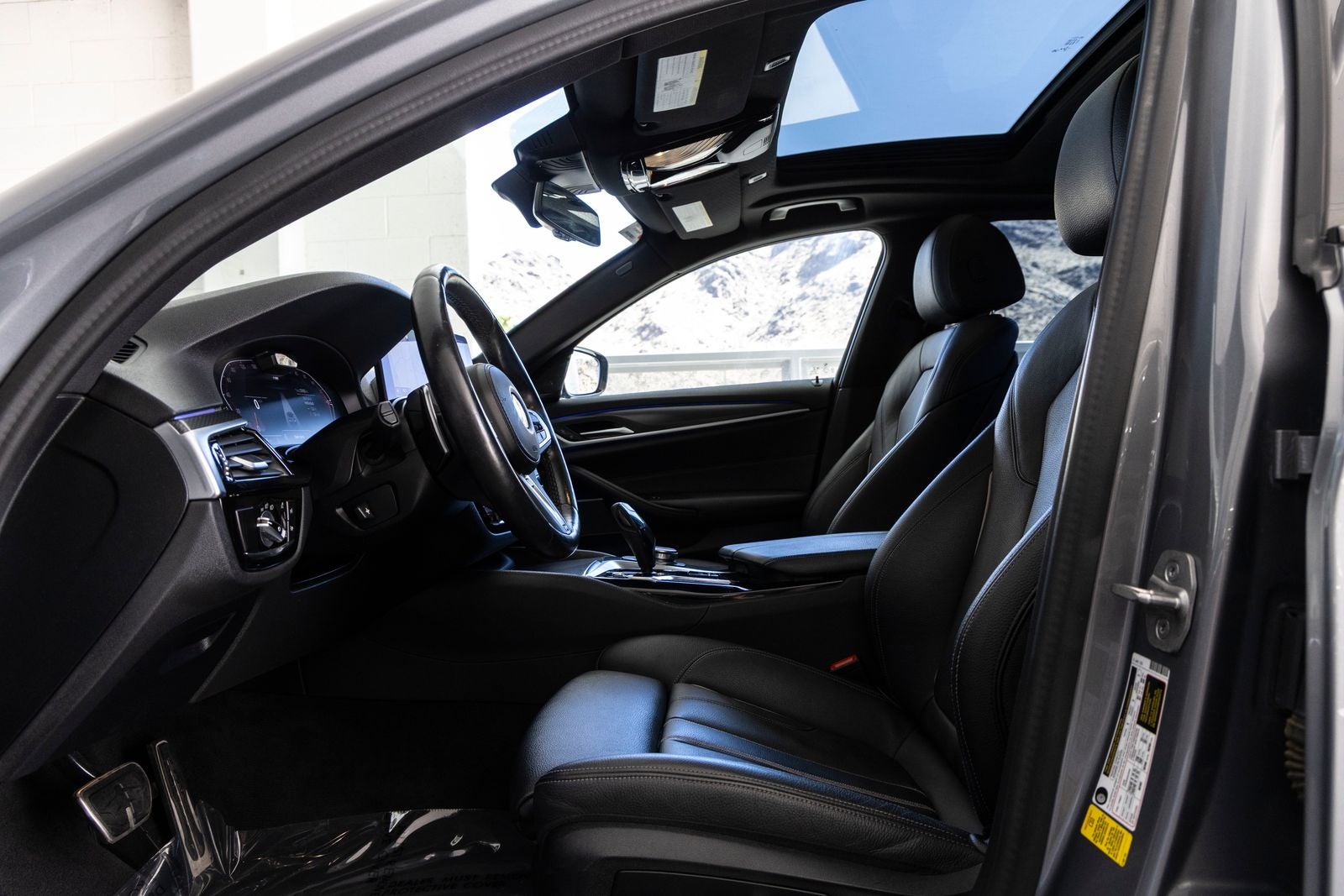 2023 BMW 540i 540i