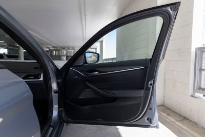 2023 BMW 540i 540i