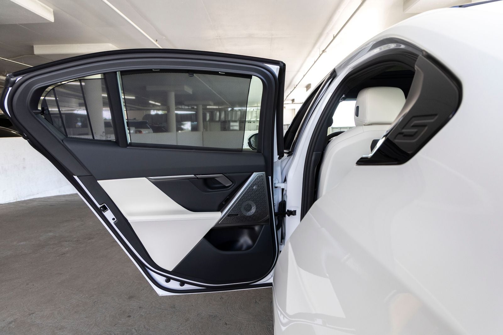 2027 BMW 540i 540i xDrive