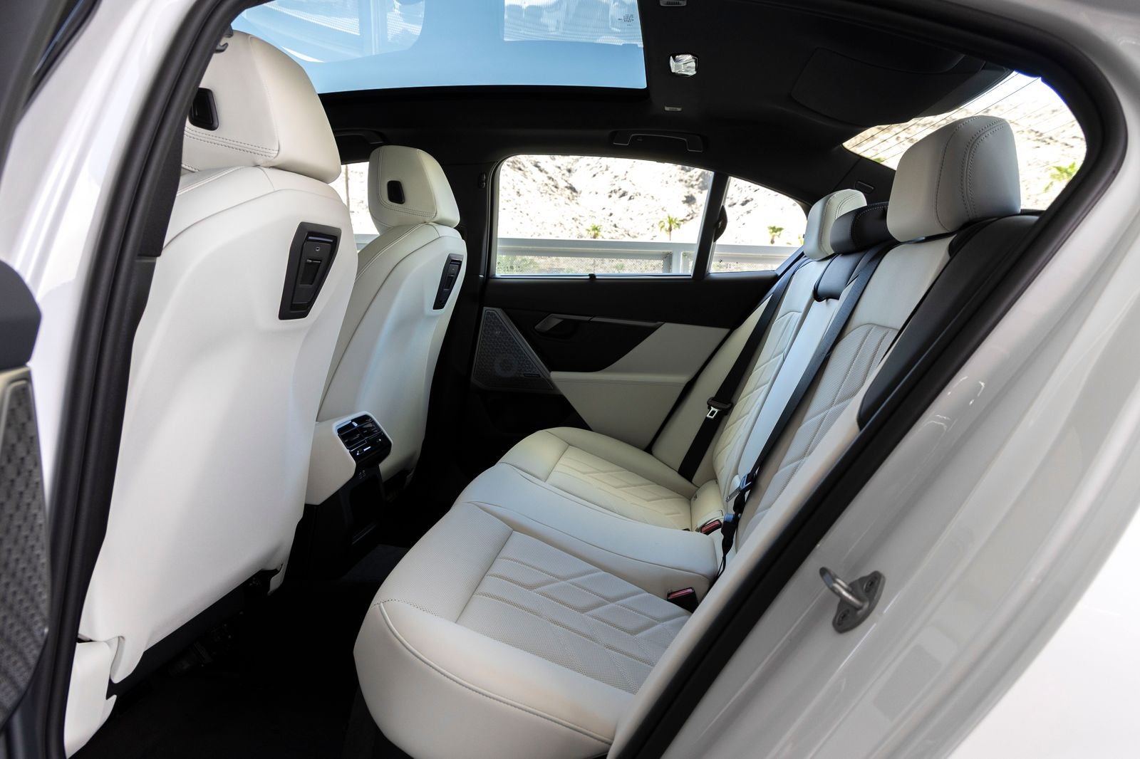 2027 BMW 540i 540i xDrive