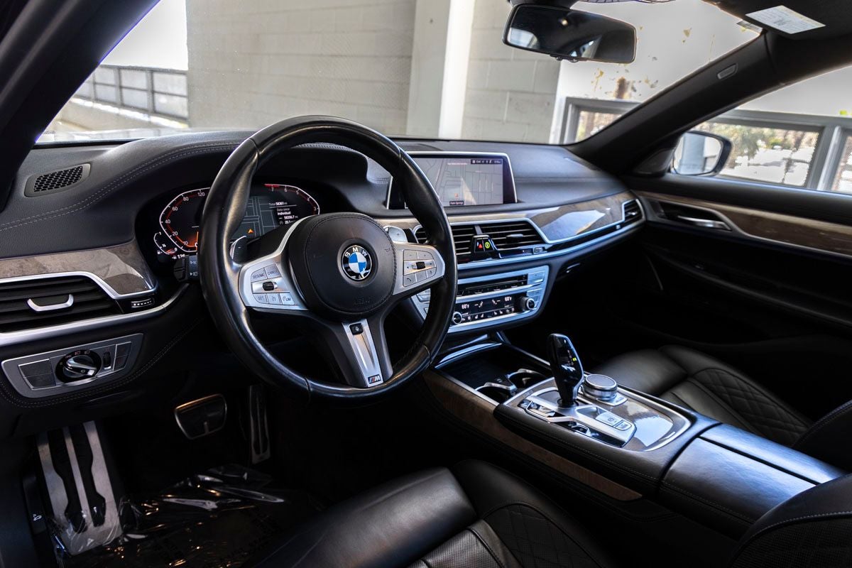 2020 BMW 740i 740i