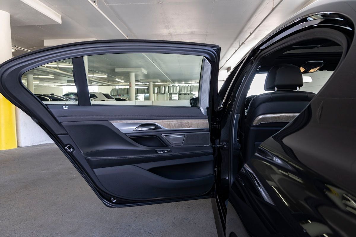 2020 BMW 740i 740i