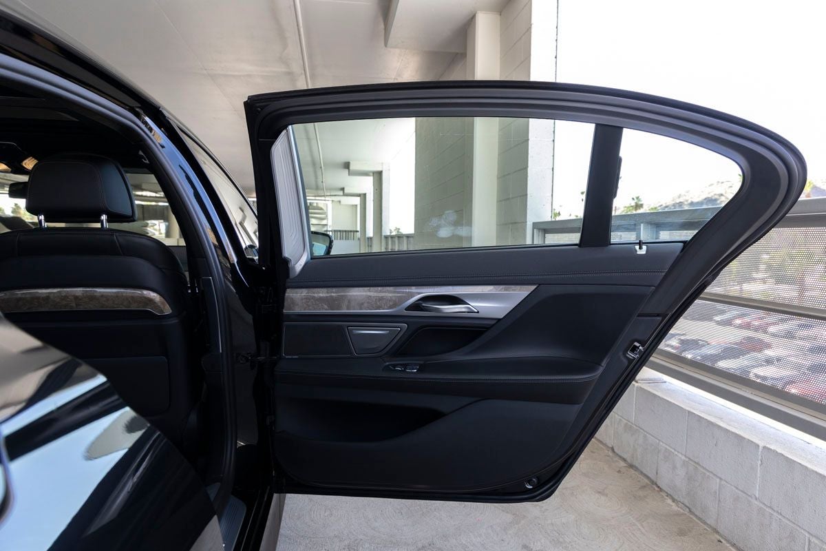 2020 BMW 740i 740i