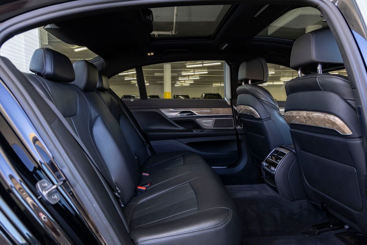 2020 BMW 740i 740i