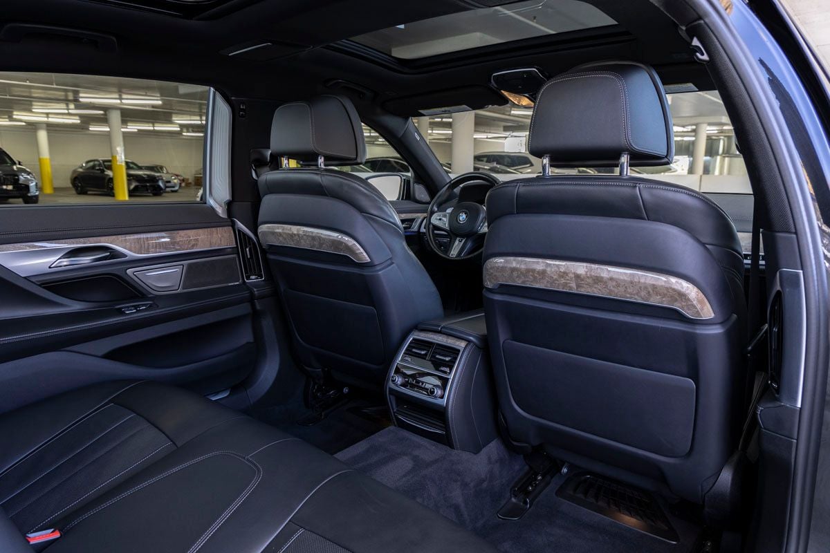 2020 BMW 740i 740i