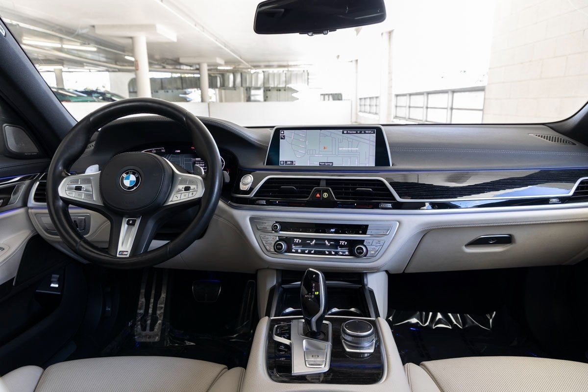 2021 BMW 740i 740i