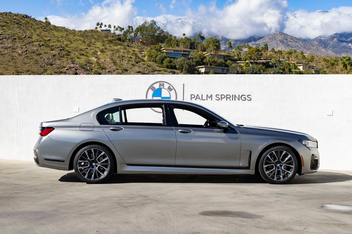 2021 BMW 740i 740i