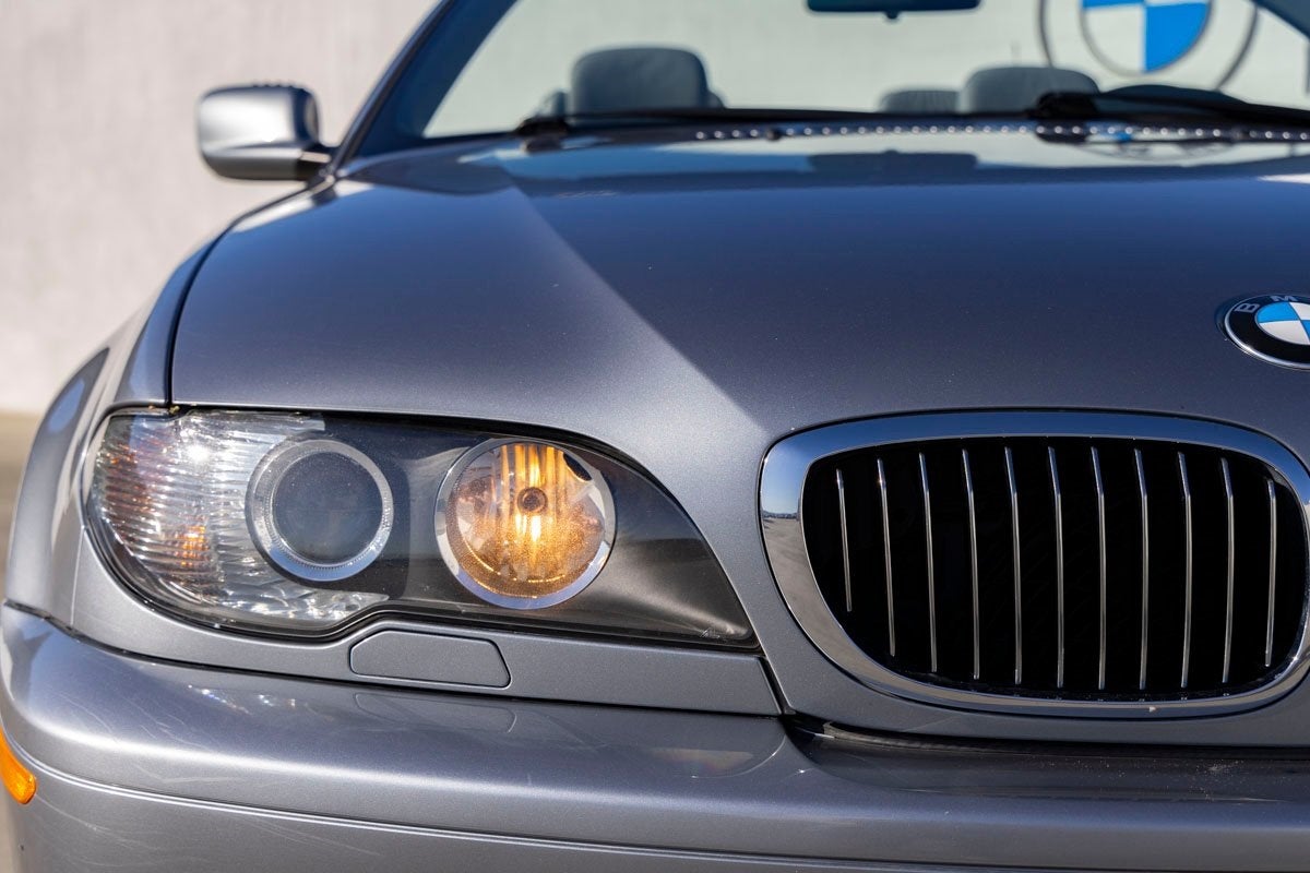 2004 BMW 323Ci 325Ci