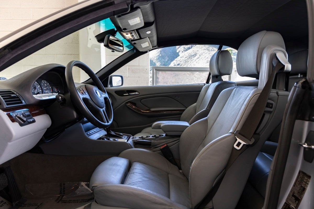 2004 BMW 323Ci 325Ci