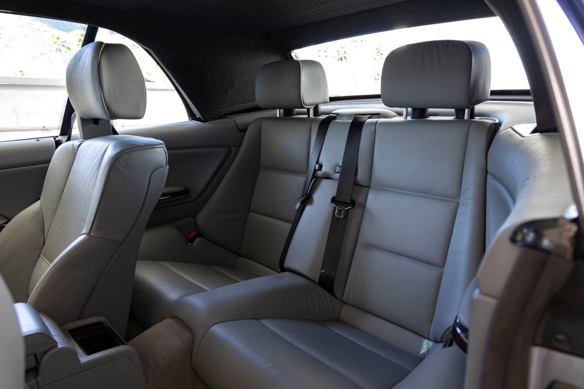 2004 BMW 323Ci 325Ci