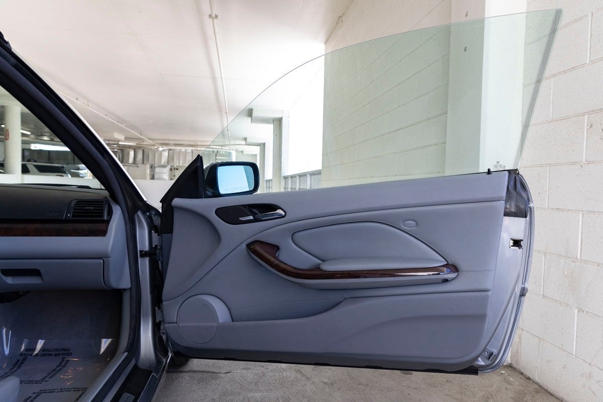 2004 BMW 323Ci 325Ci